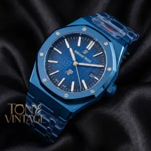 Blue Stainless Steel Blue Dial Chain Watch