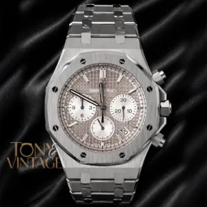Chronograph Silver Dial Chain Watch