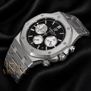 Oak Chronograph Silver Black Dial Chain Watch