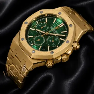 Oak Chronograph Yellow Gold Green Dial
