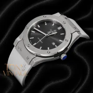 Silver Watch with Gray Dial and PVC Strap
