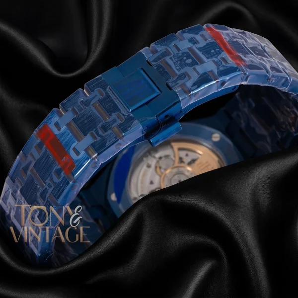 Blue Stainless Steel Blue Dial Chain Watch
