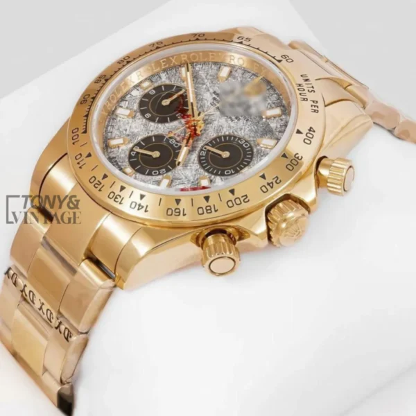 Chronograph-40-Yellow-Gold-Grey-Marble-Dial1.webp