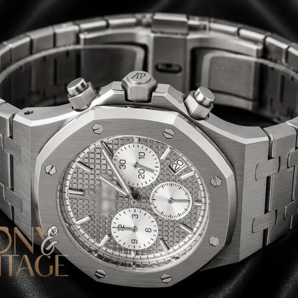 Chronograph Silver Dial Chain Watch