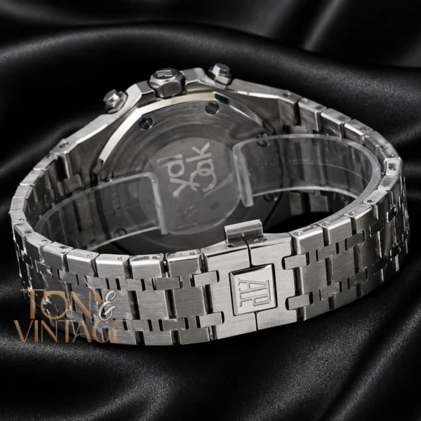 Chronograph Silver Dial Chain Watch