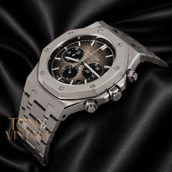 Chronograph Silver Light Brown Dial Chain Watch