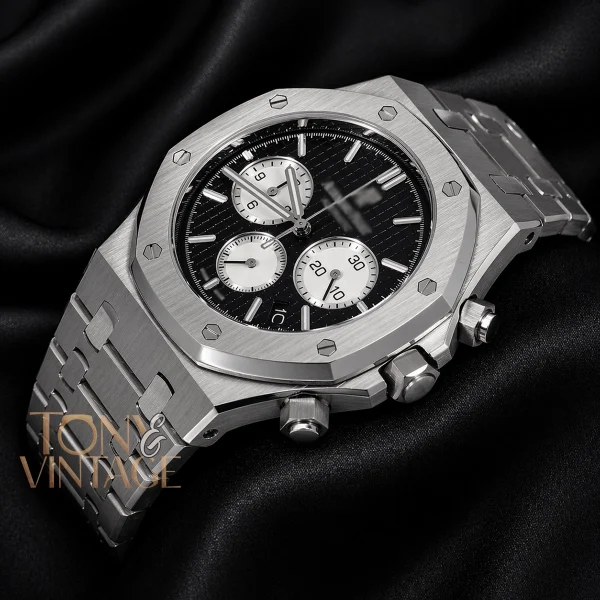 Oak Chronograph Silver Black Dial Chain Watch