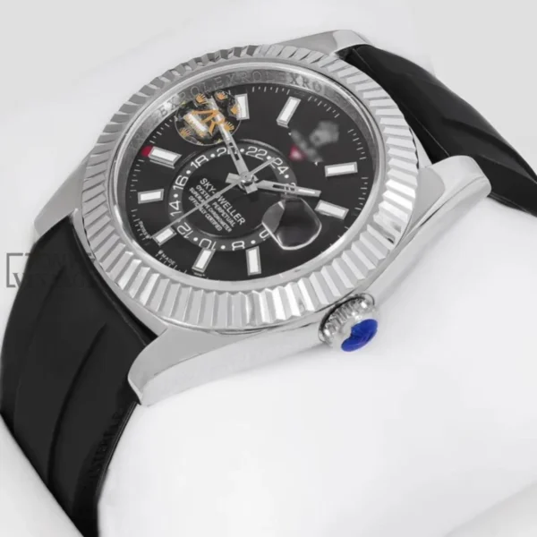Silver-Case-Black-Dial-Automatic-Watch1.webp