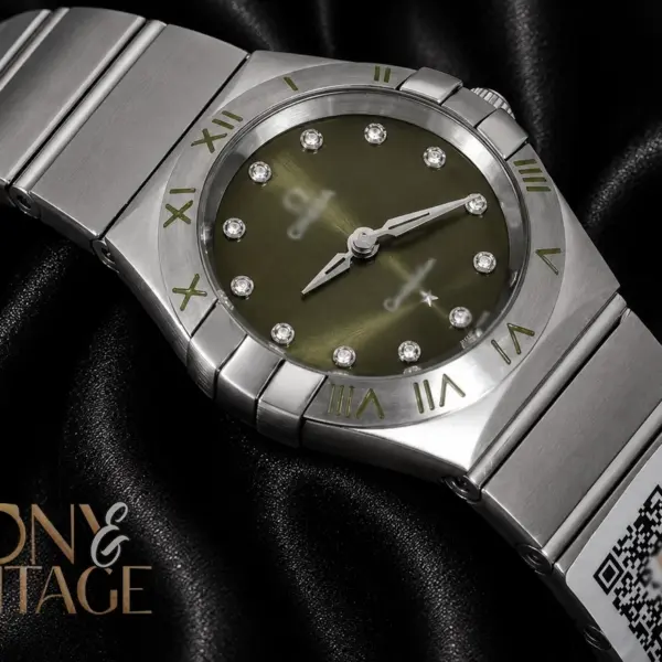 Silver With Green Dial Stone Figure Ladies Watch 2 copy