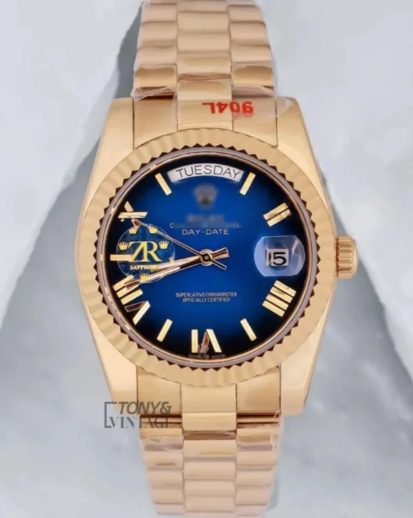 Yellow-Gold-Blue-Dial-Fluted-Bezel1.webp