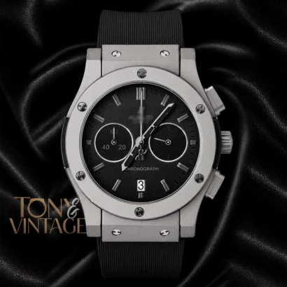 Chronograph Watch in Silver With Gray Dial and PVC Strap