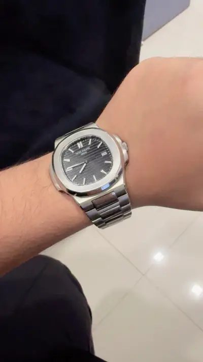 Customer wearing Tony & Vintage watch