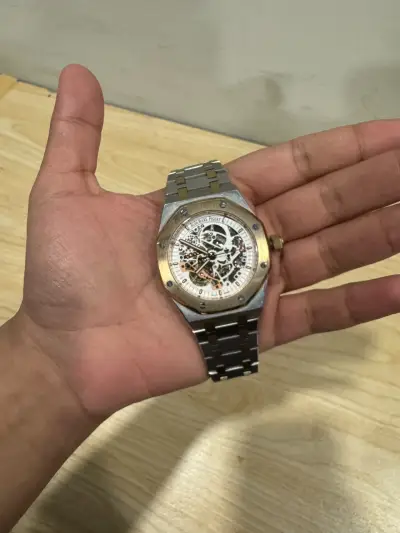 Customer wearing Tony & Vintage watch