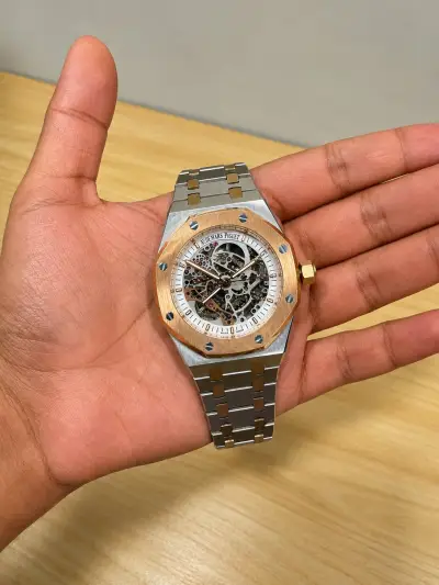 Customer wearing Tony & Vintage watch